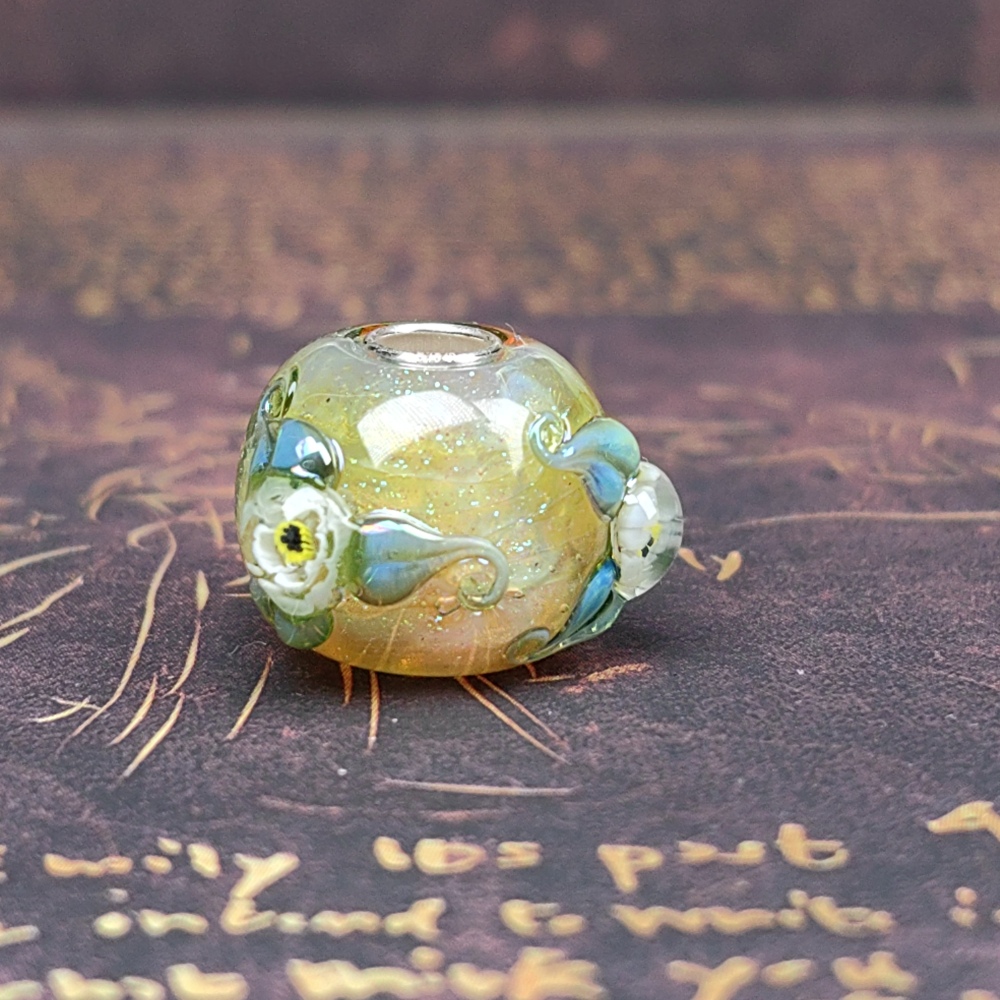 Georgous Painting Roll
