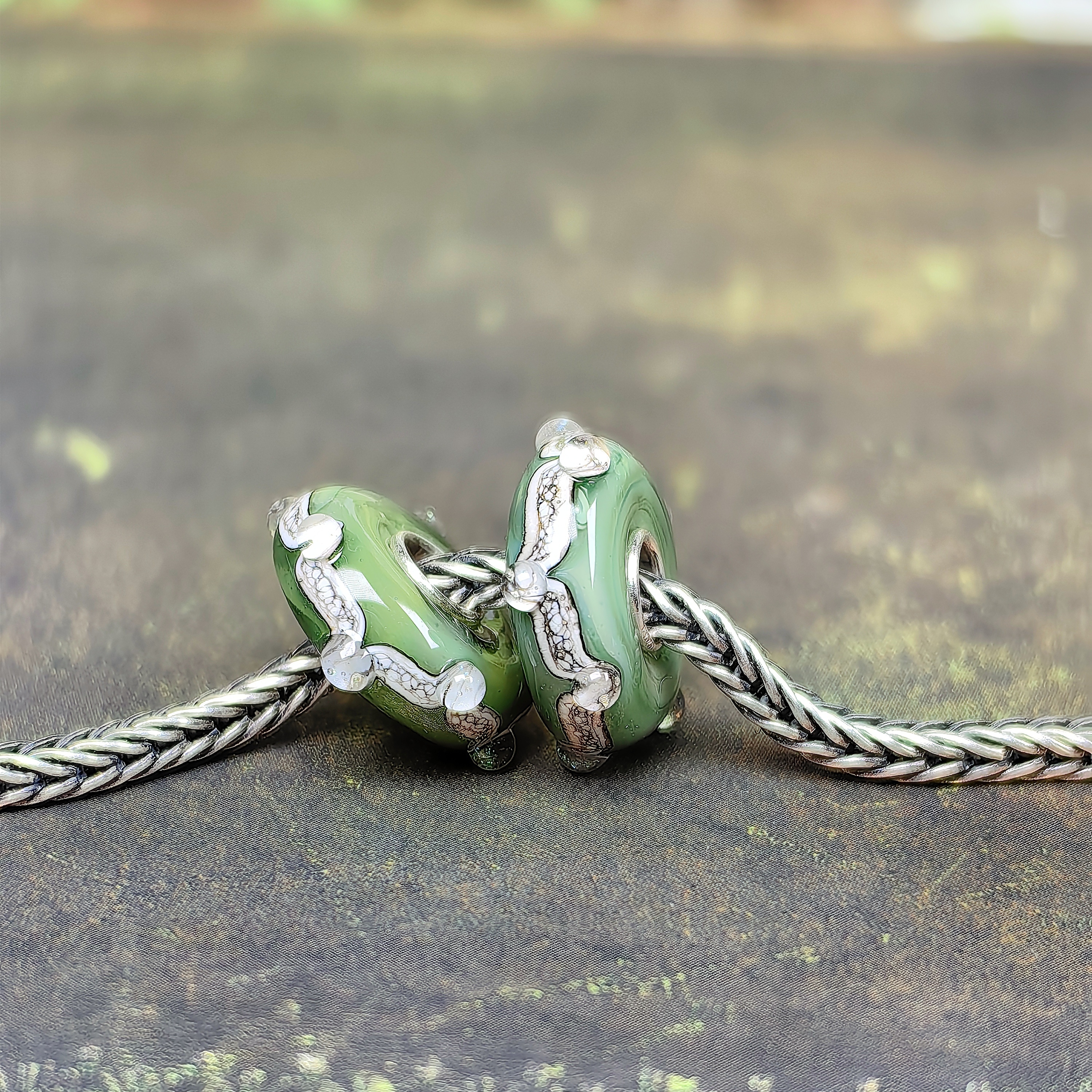 Green Layer Rocky swirkls