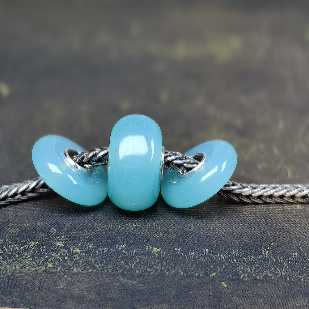 Sapphire Disk bead