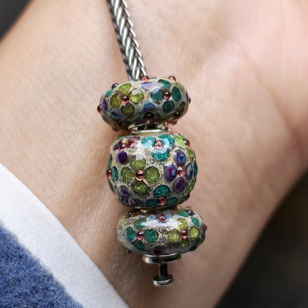 Earth Monet Flower Mini