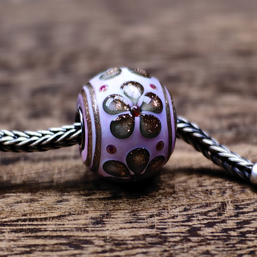 Pink Glittering Flower