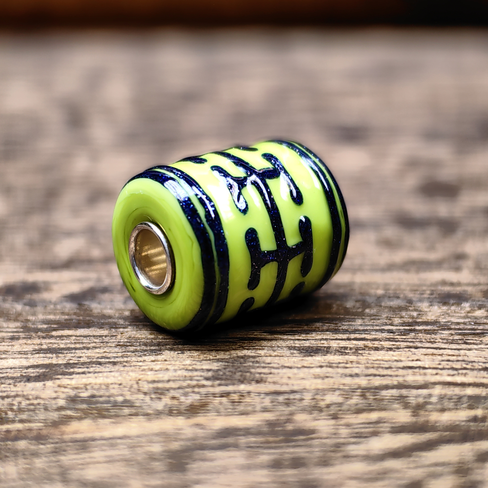 Apple Green Glittering Pattern