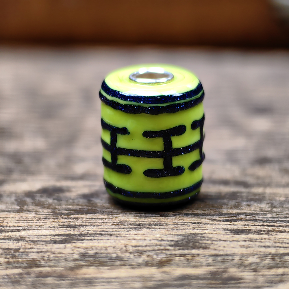 Apple Green Glittering Pattern