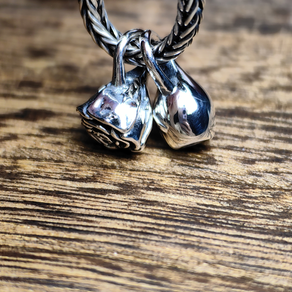 Klein Bottle& # Klein Rose Dangle