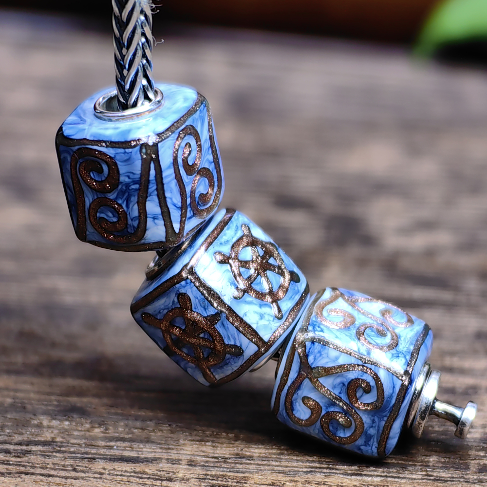 Frost Auspicious Pattern