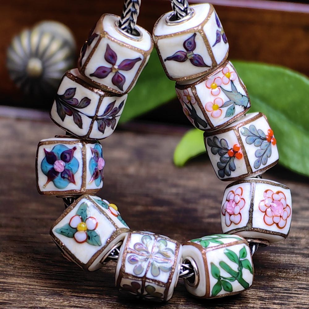 Flower cube Combination