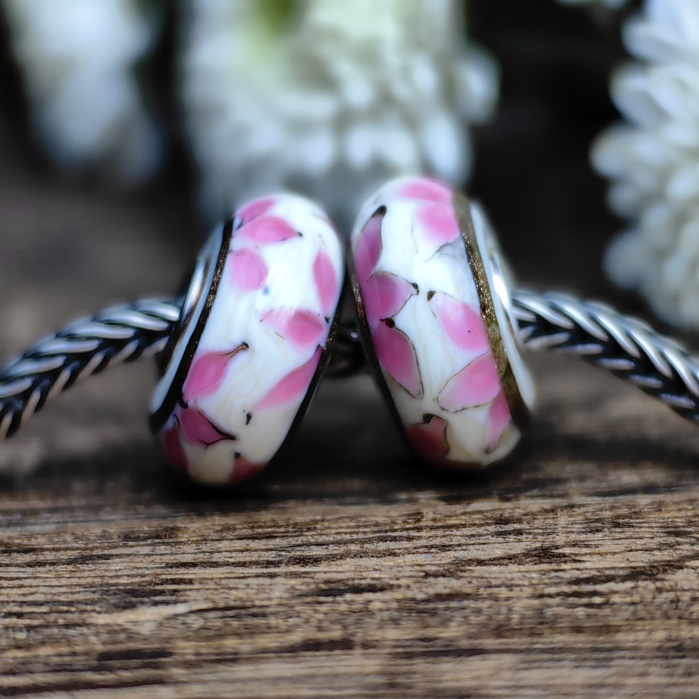 Pink Bamboo Leaves