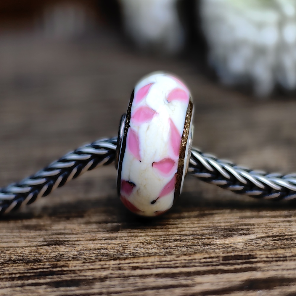 Pink Bamboo Leaves