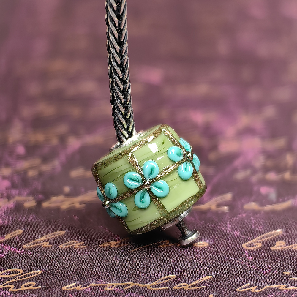Green Gift Barrel