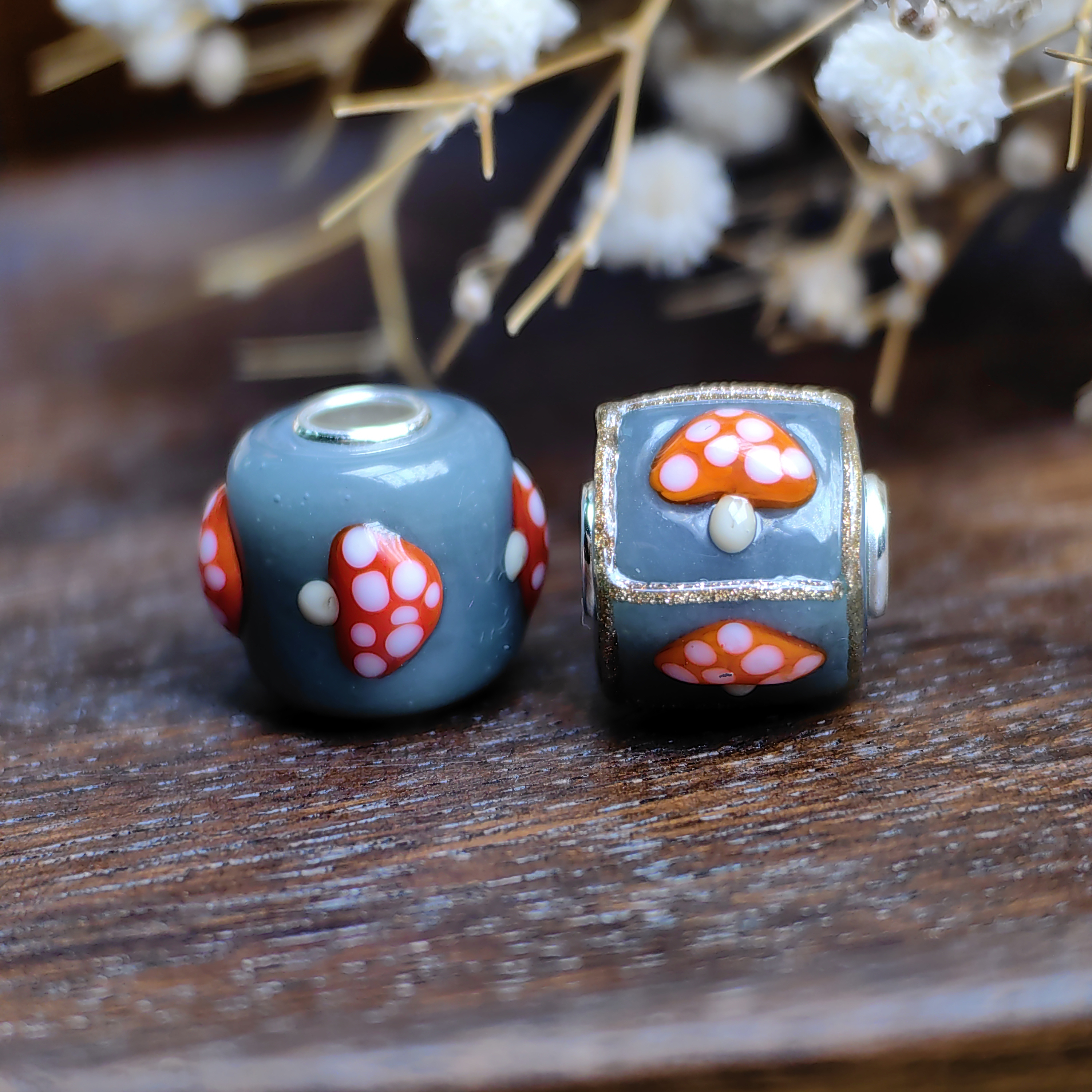 Red Mushroom Barrel & Square