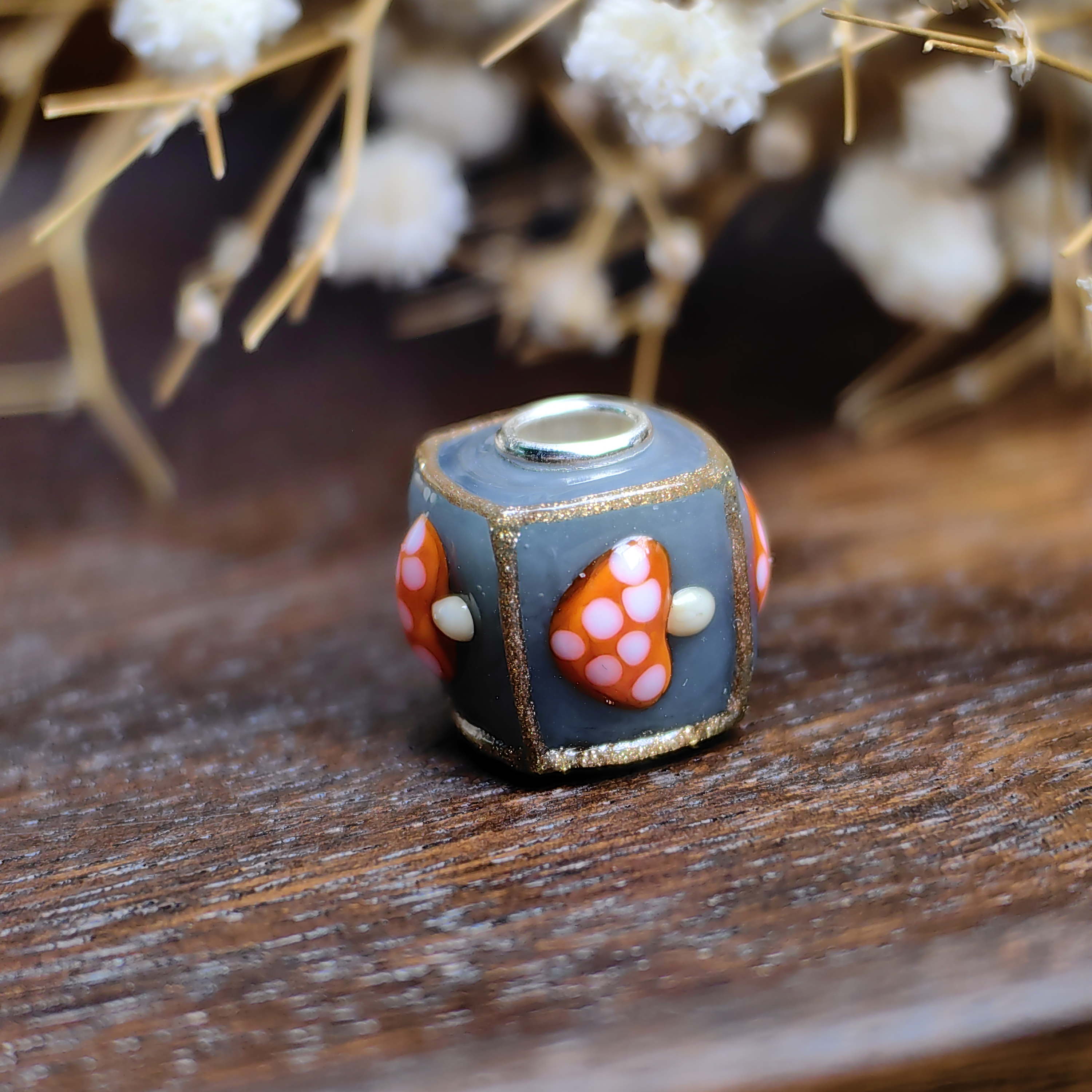 Red Mushroom Barrel & Square