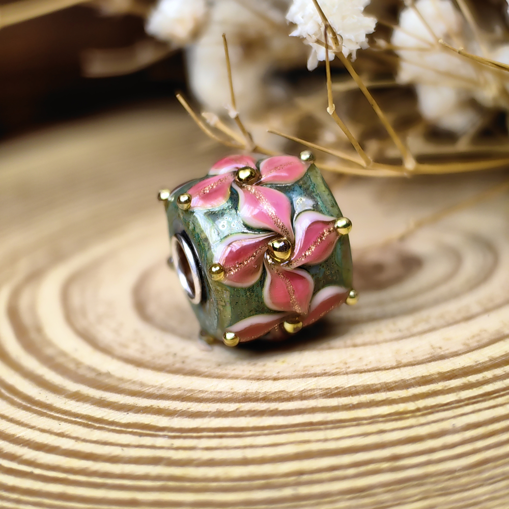 Avocado Windmill Flower