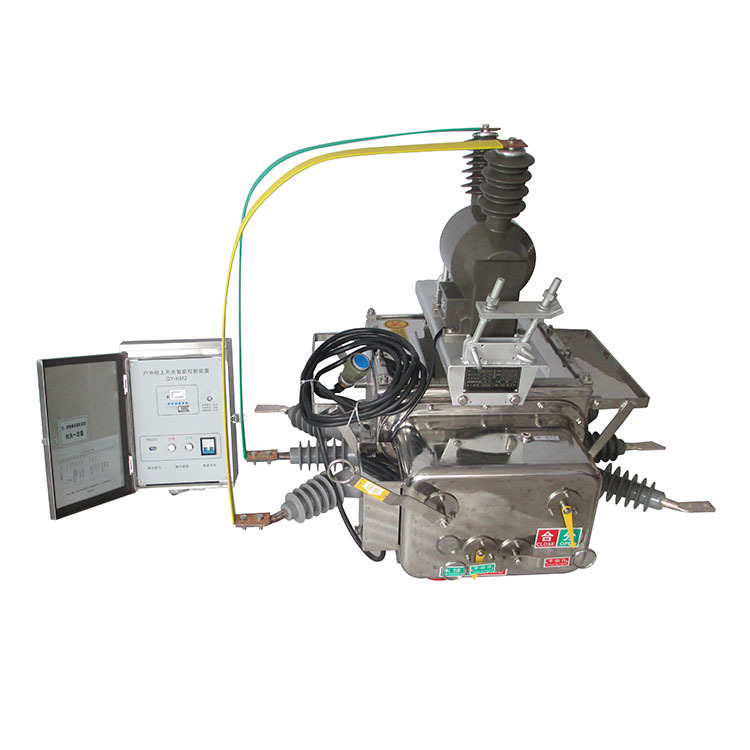 Vacuum circuit breaker