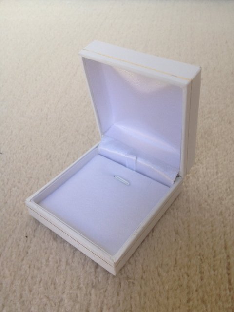 Gold Line Series Pendant Box