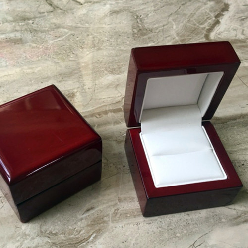 Timber Large Ring Box