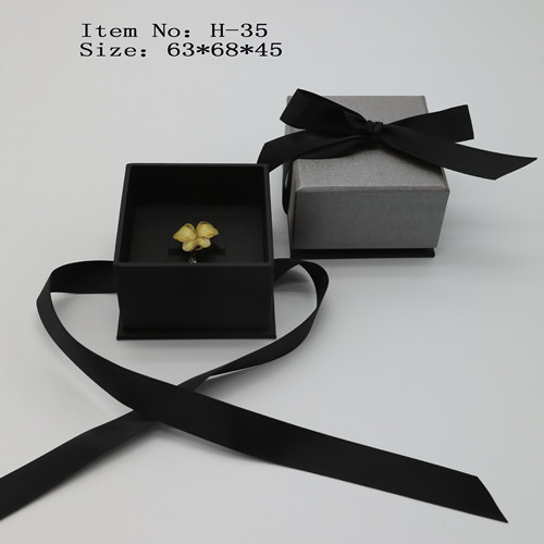 H35 Ribbon Ring&Earring Box