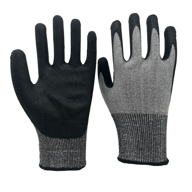 15G recycled polyester/spandex/HPPE/glass fiber yarn knitted liner with black micro foam nitrile palm coating