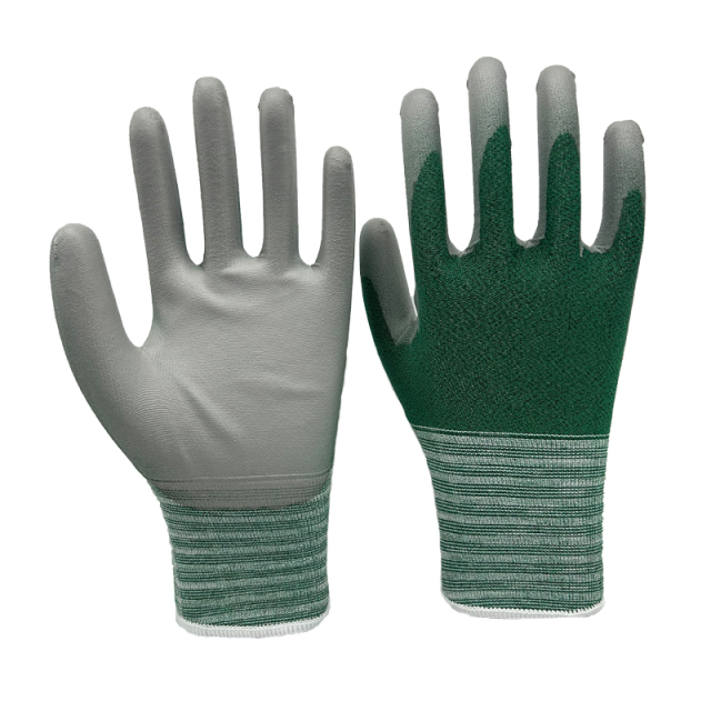 18G Green HPPE/glass fiber liner with black PU foam palm coating
