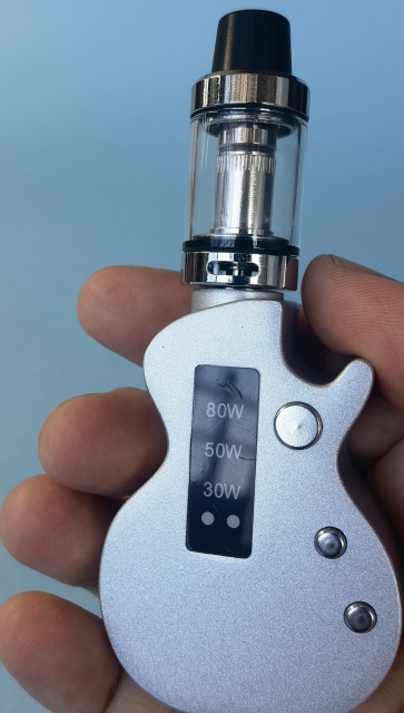 لونغ-C15 الكمان