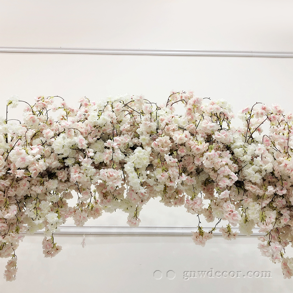 Artificial flower arch : n shape