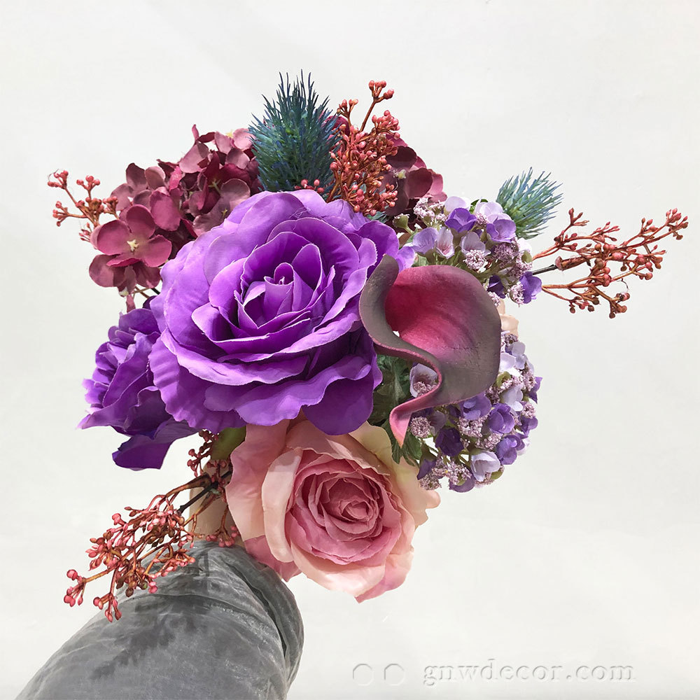 Artificial flower bouquet