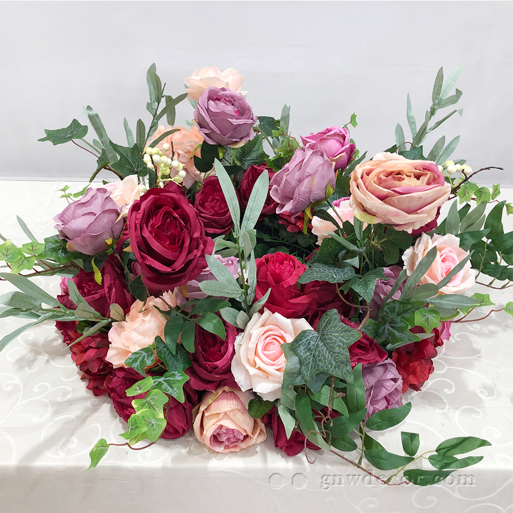 Artificial flower wreath