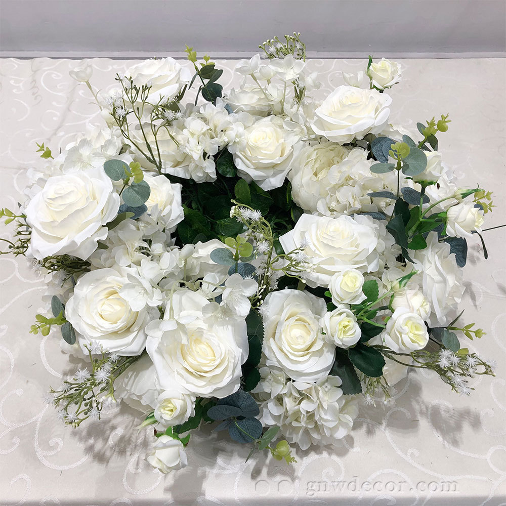 Artificial flower wreath