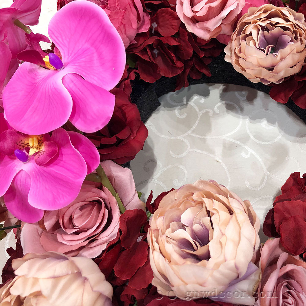 Artificial flower wreath