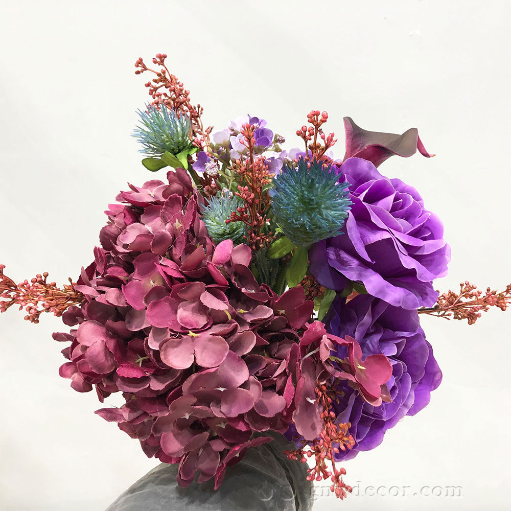 Artificial flower bouquet
