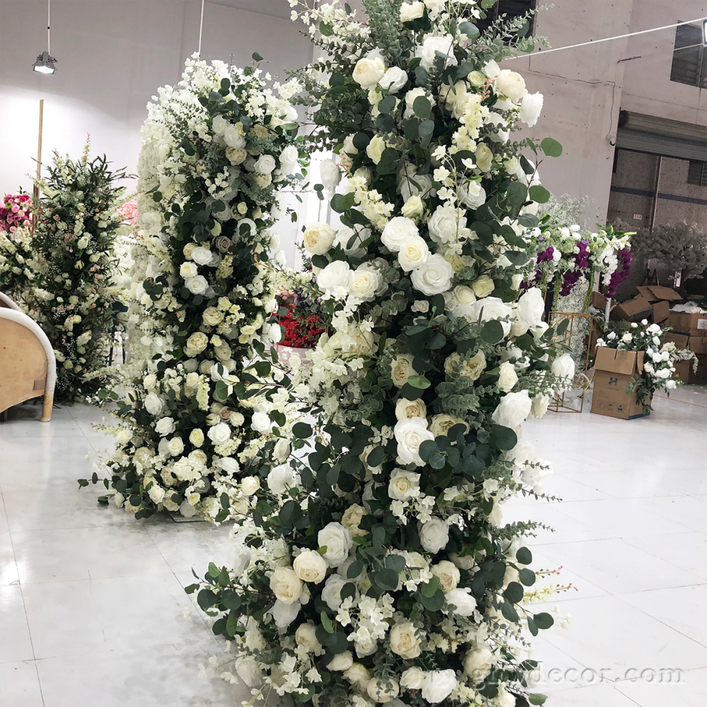 Artificial flower arch : 11 pillars