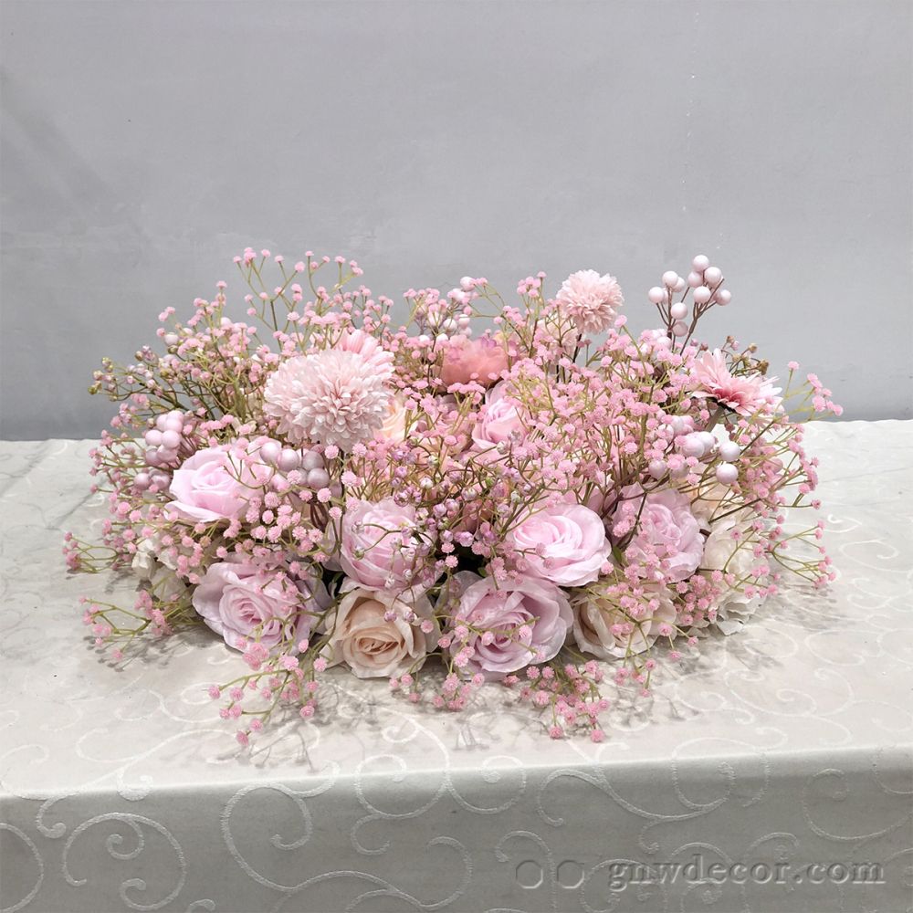 Artificial flower wreath