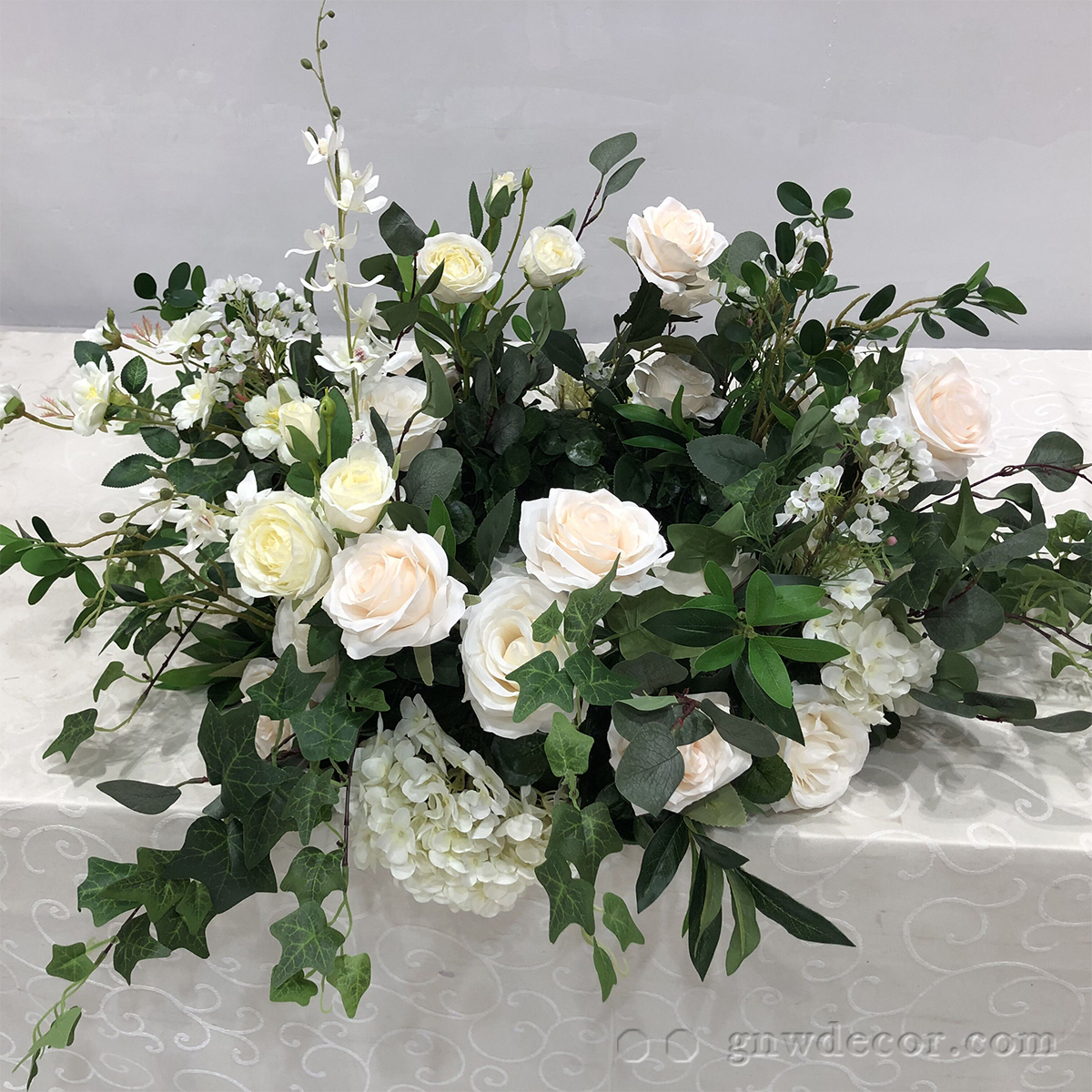 Artificial flower wreath