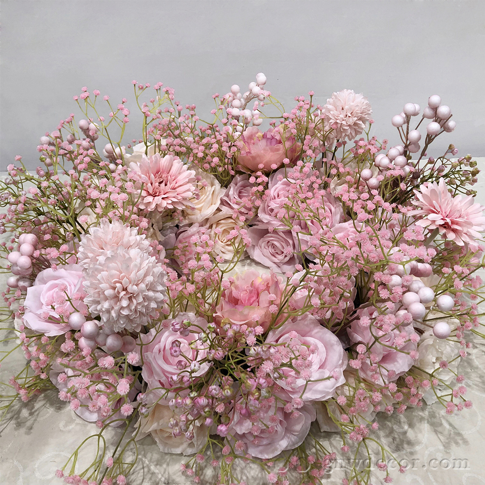 Artificial flower wreath
