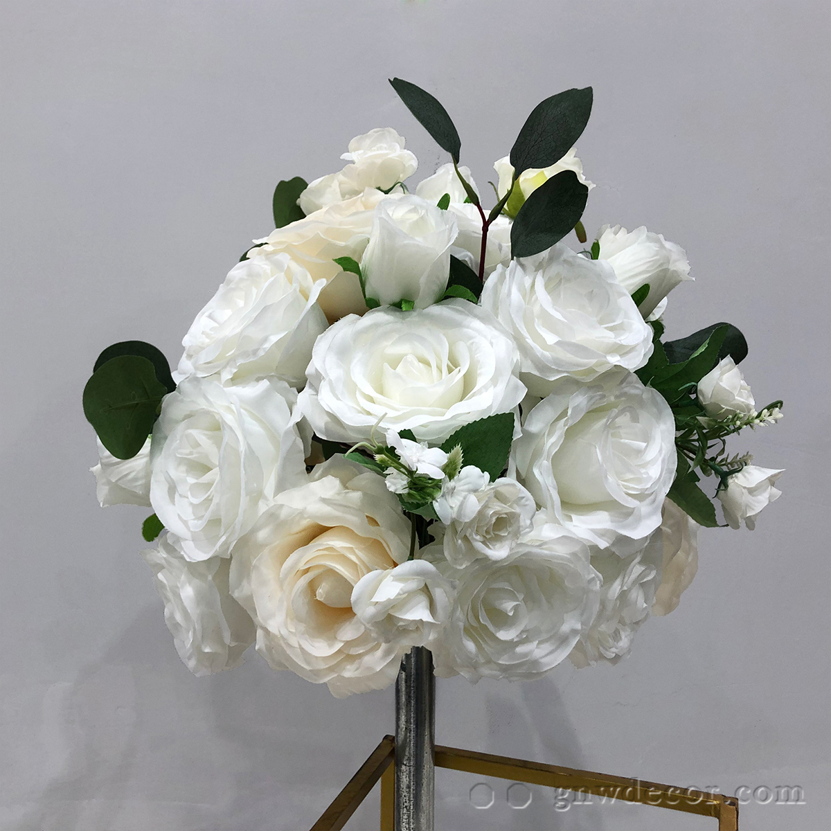 Artificial flower bouquet