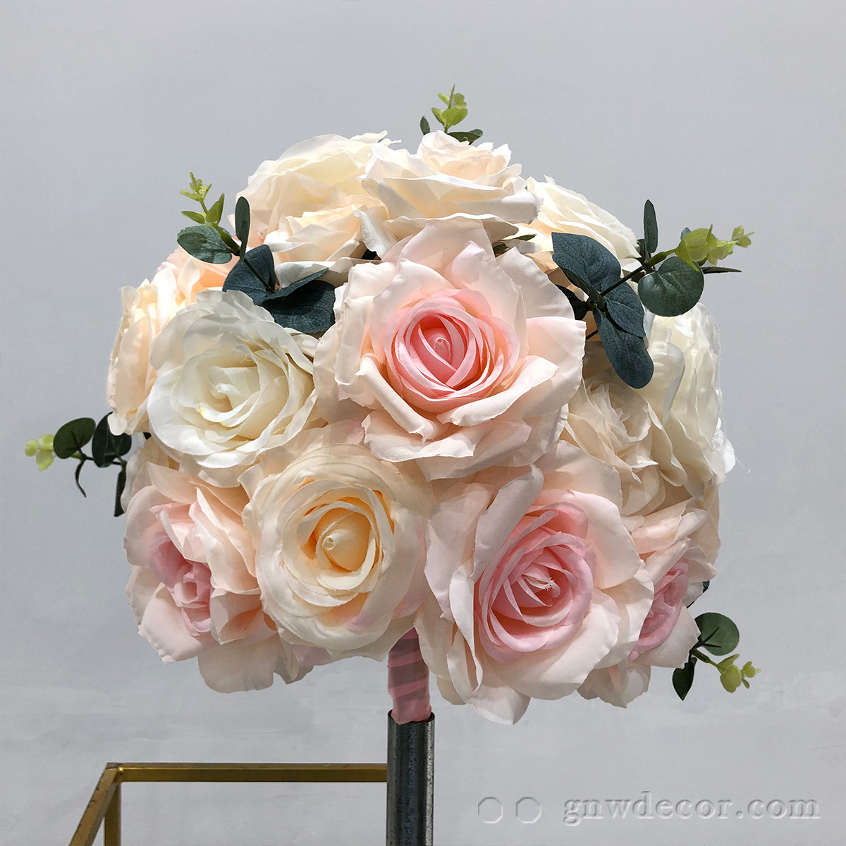 Artificial flower bouquet