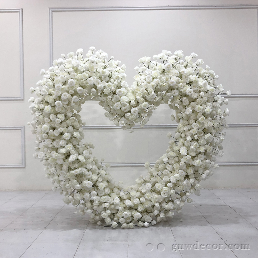 Artificial flower arch : heart shape