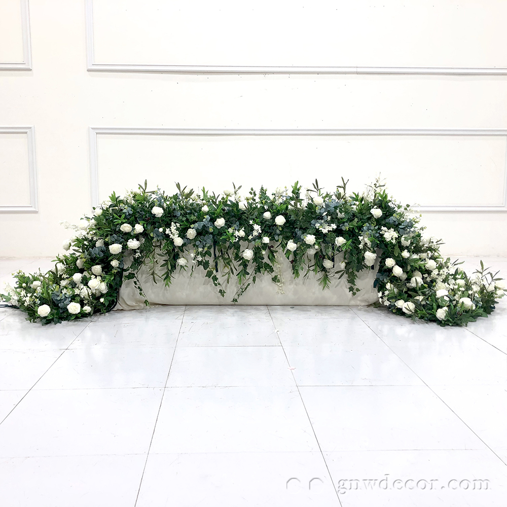 Artificial flower top table runner strip