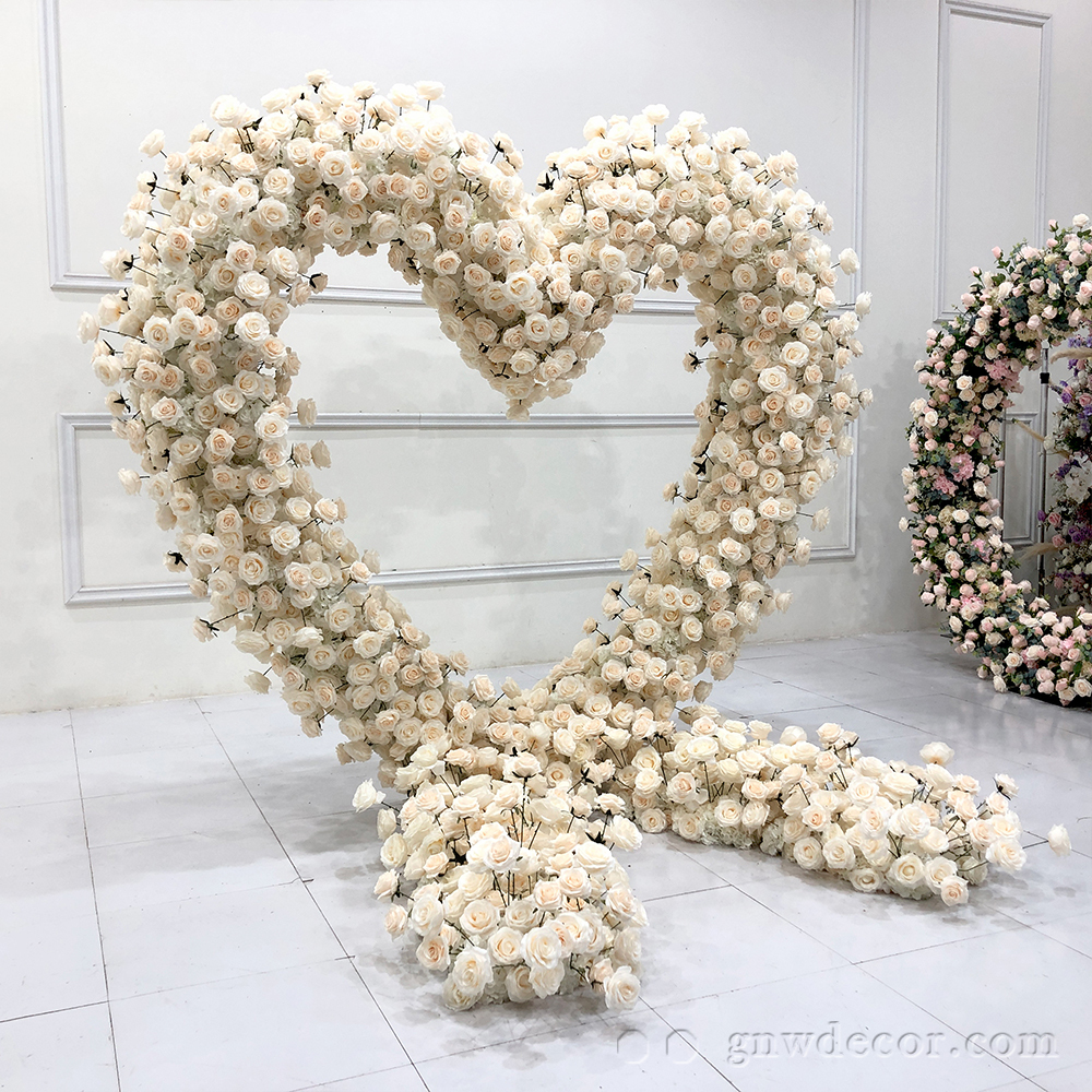 Artificial flower arch : heart shape