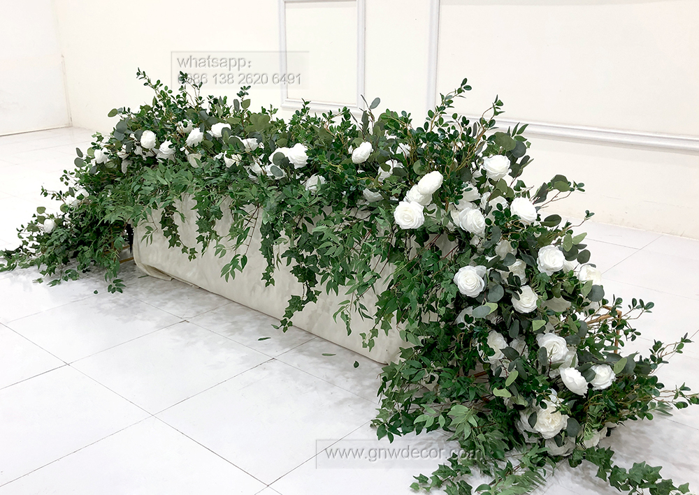 Artificial flower top table runner strip