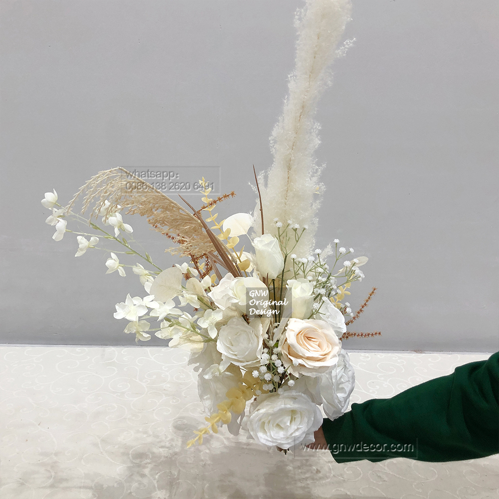 Artificial flower bouquet