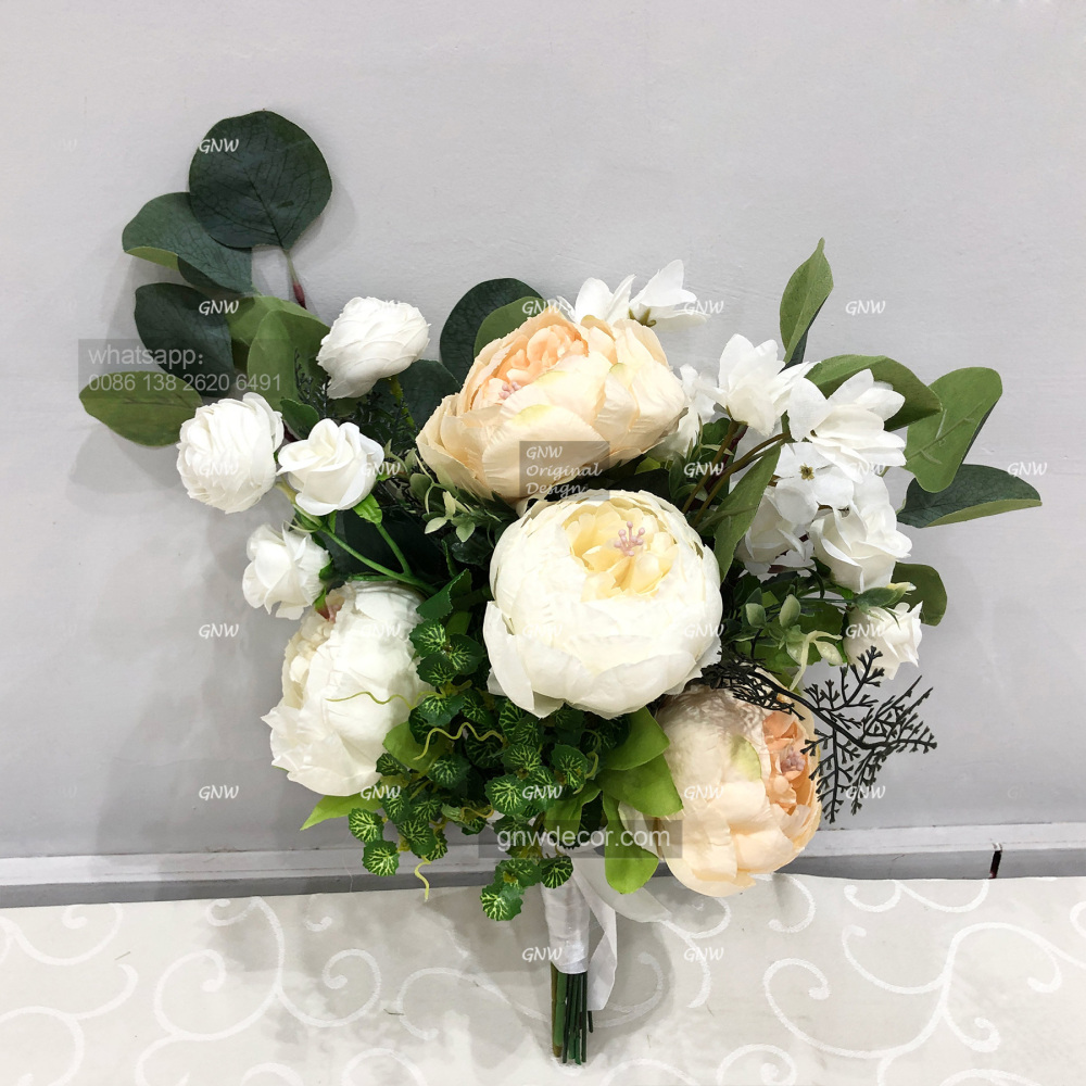 Artificial flower bouquet