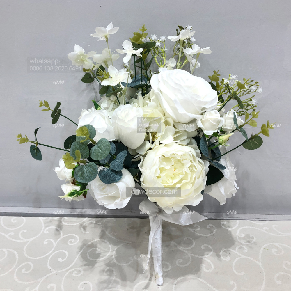Artificial flower bouquet