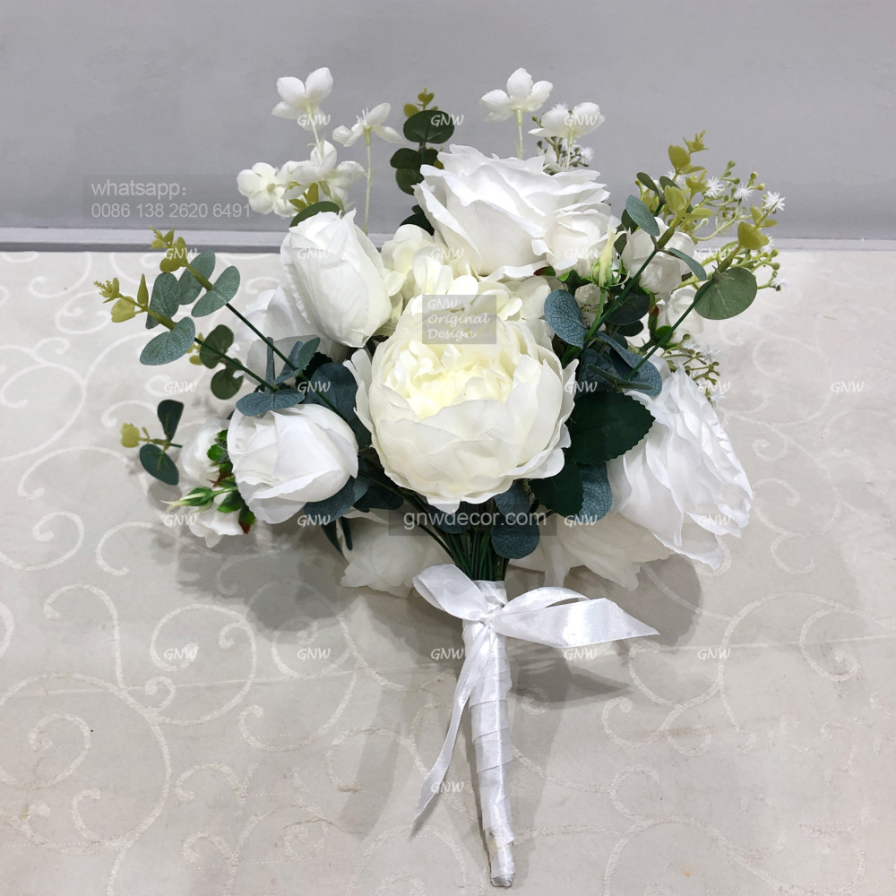 Artificial flower bouquet