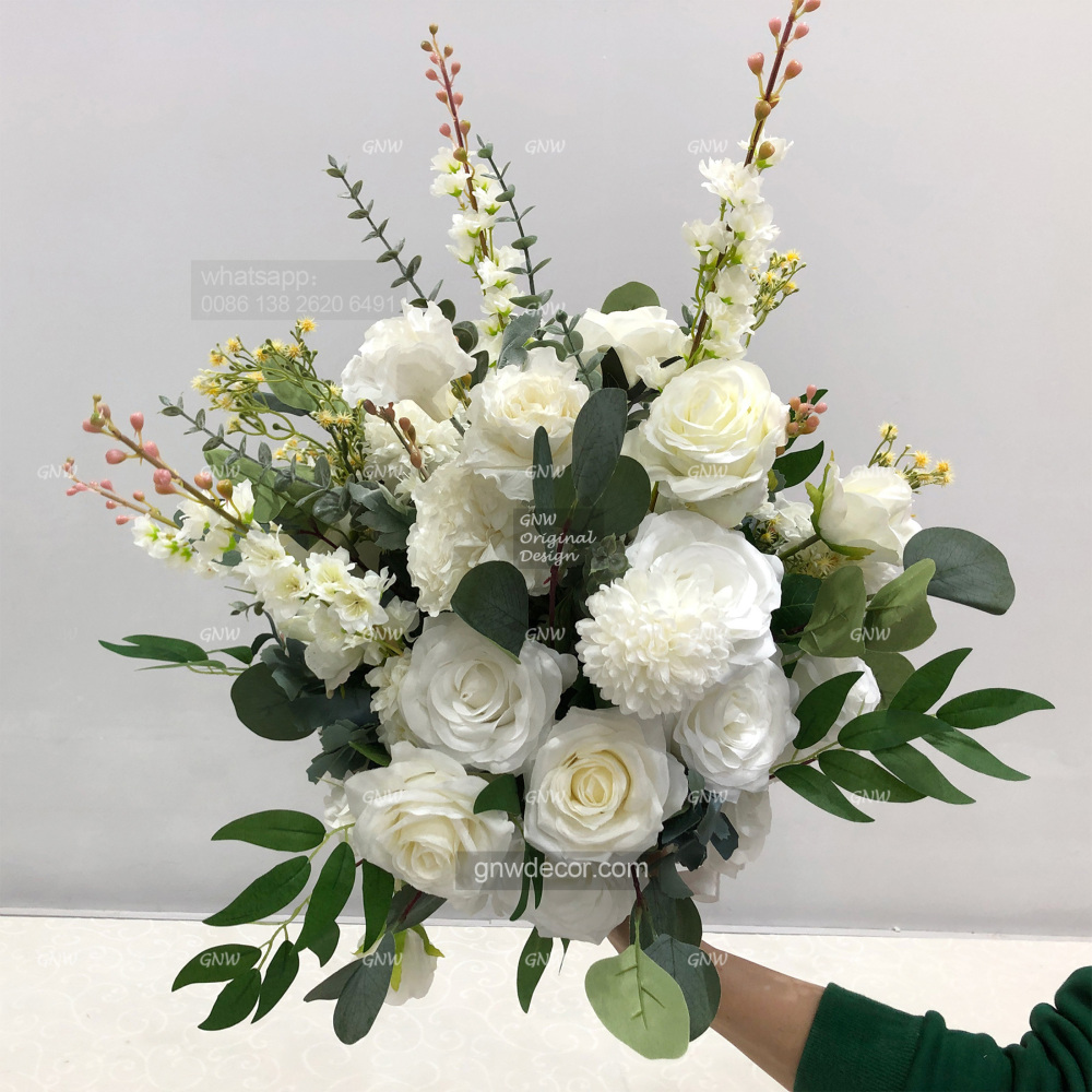 Artificial flower bouquet