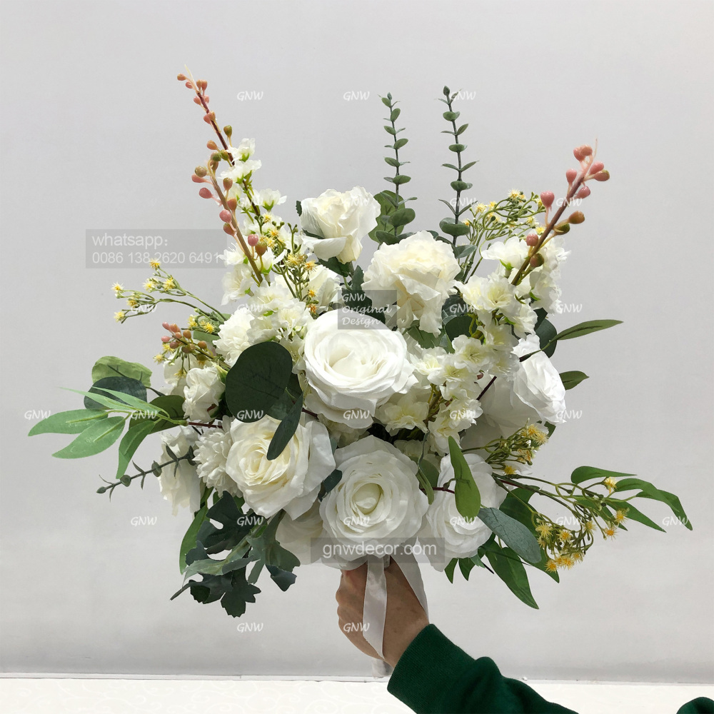 Artificial flower bouquet