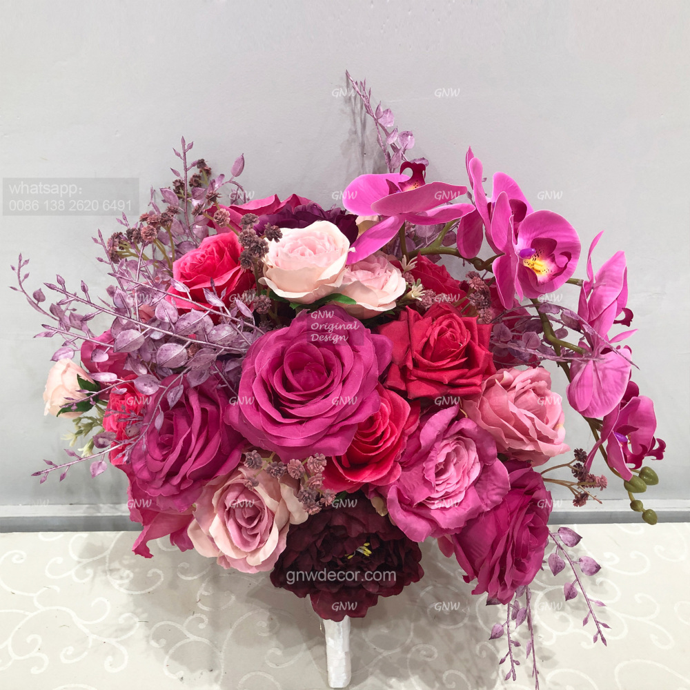 Artificial flower bouquet
