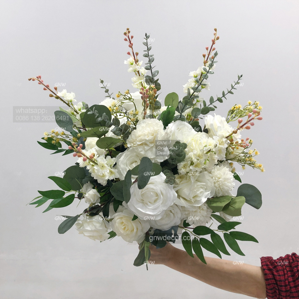 Artificial flower bouquet