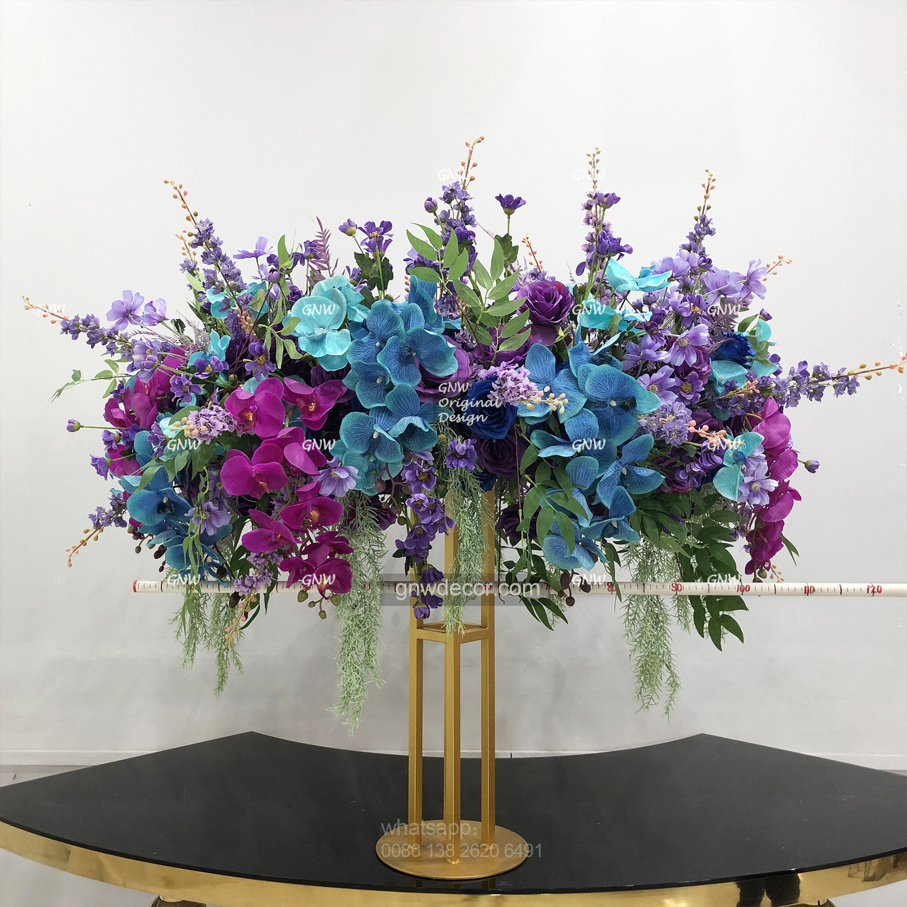 Artificial flower table centerpieces