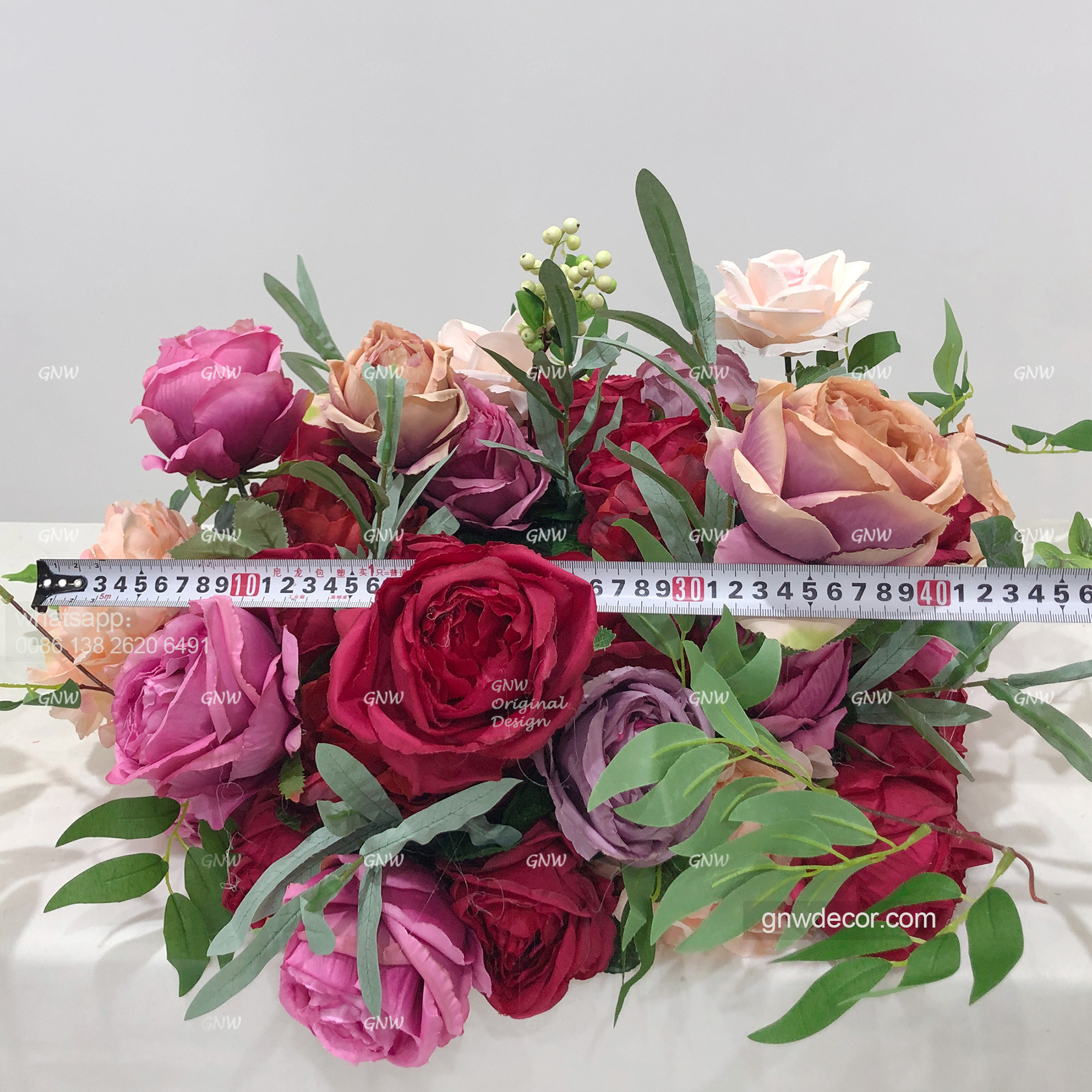 Artificial flower wreath