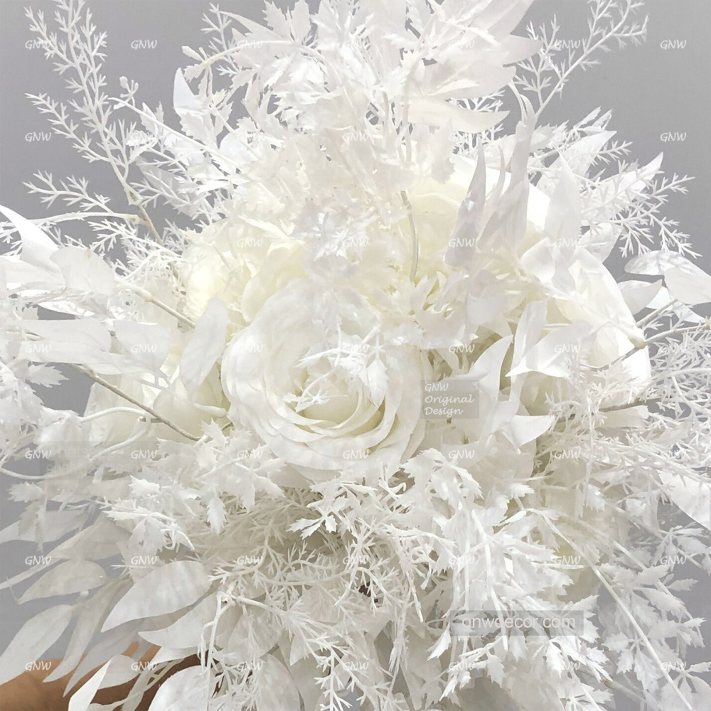 Artificial flower bouquet